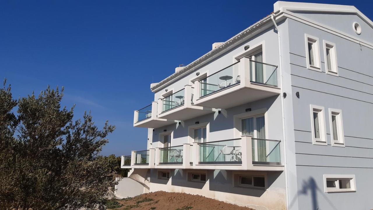 Hotel Defkalion Петра Екстериор снимка