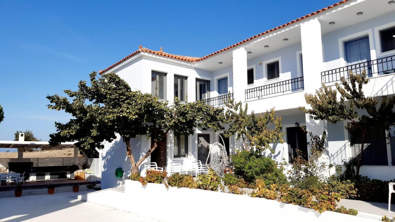 Hotel Defkalion Петра Екстериор снимка